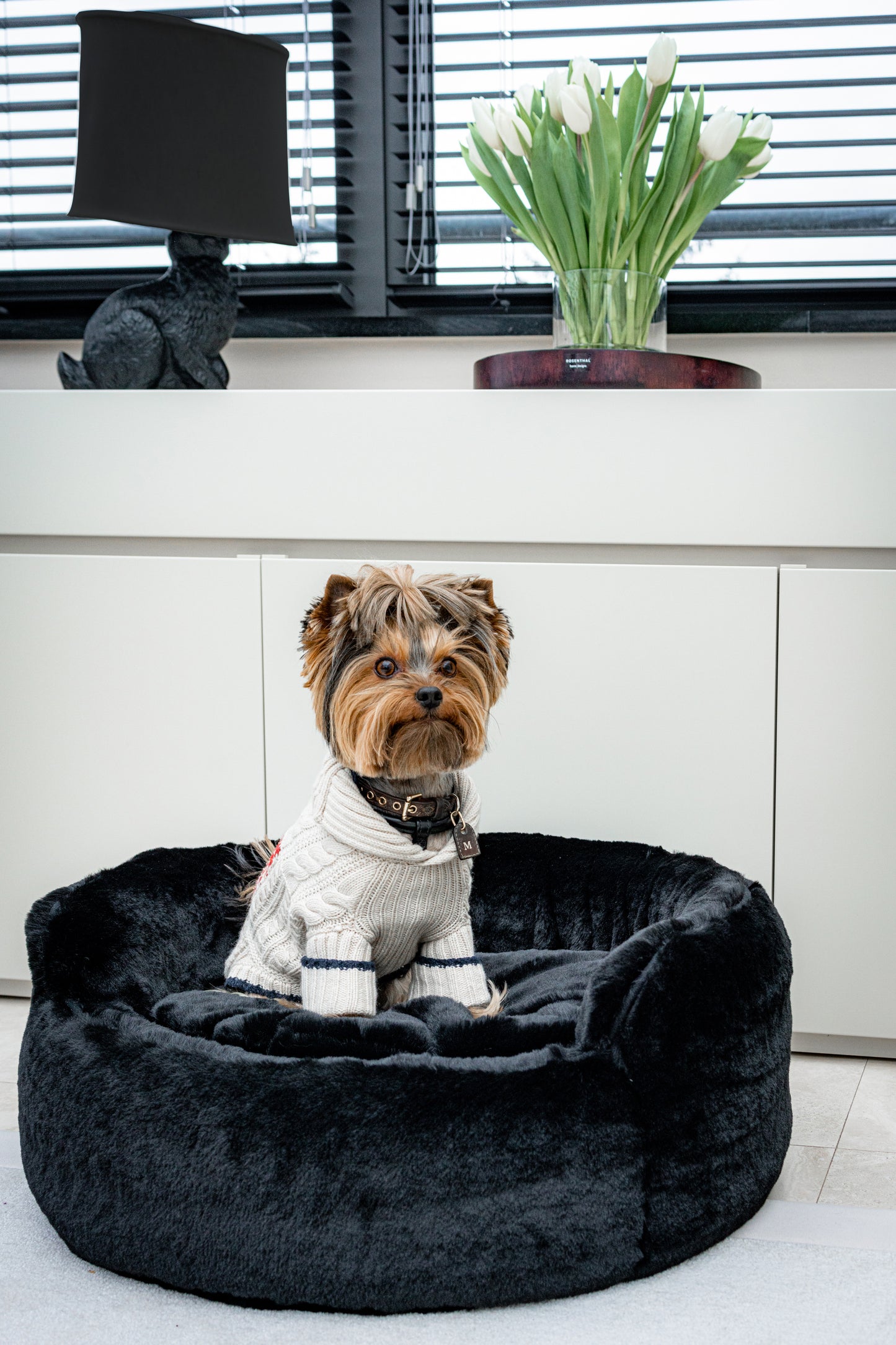 Yin Yang Super Soft Pet Bed